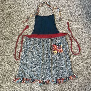 The Pioneer Woman Apron Colorful Tie Pockets Blue Floral Boho Kitchen Cooking